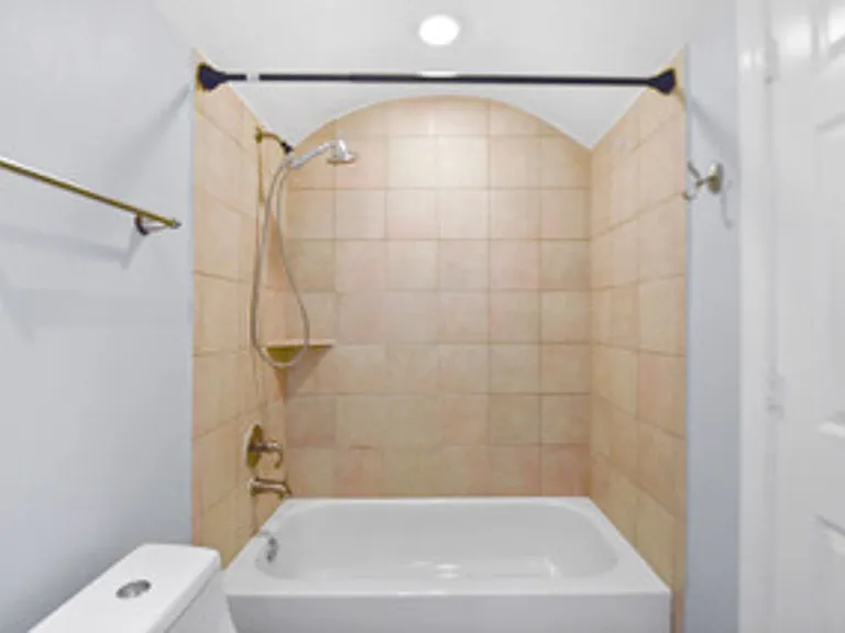 5954 Kansas St — Photo 28
