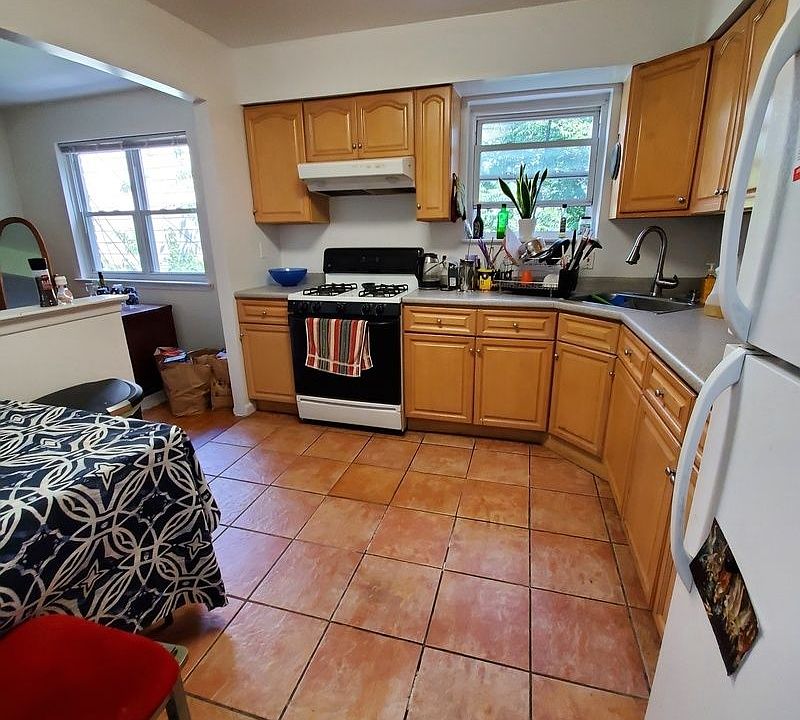 1st image of 32-11 41st St #3