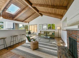 7090 Homewood Dr, Oakland, CA 94611