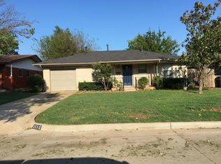 1116 Berwyck Dr, Moore, OK 73160