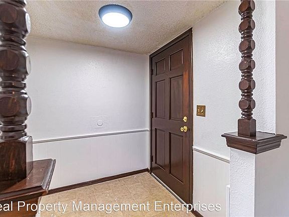 3rd image of 1823 E Lindsey St APT 4