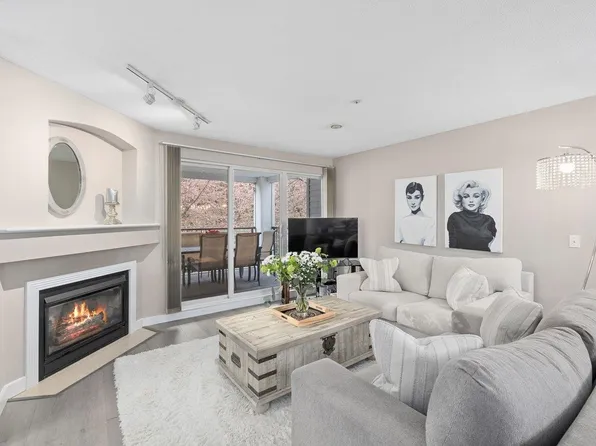 20976 56th Ave #208, Langley, BC V3A 7Z2