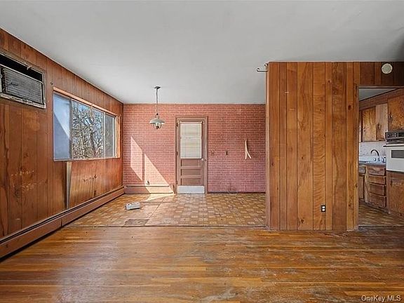 5th image of 4 Maple Lane