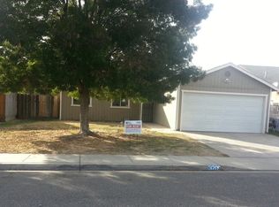 3209 Crown View Dr, Ceres, CA 95307