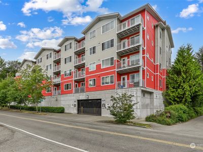 19500 Ballinger Way NE #108, Shoreline, WA, 98155