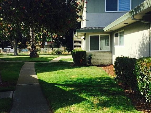5th image of 2123 Skylark Ct