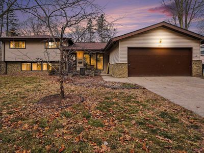 2817 Canterbury Dr, Midland, MI, 48642