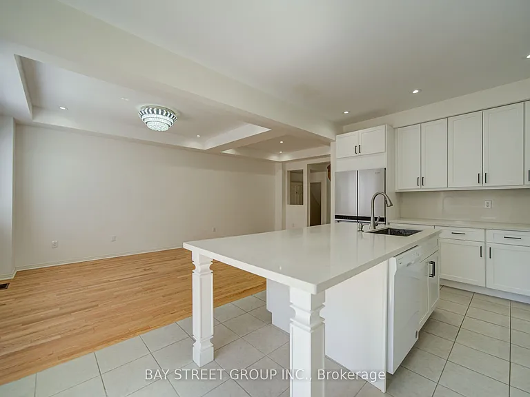114 Ness Dr — Photo 9