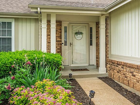 2nd image of 864 Westbrooke Meadows Ct