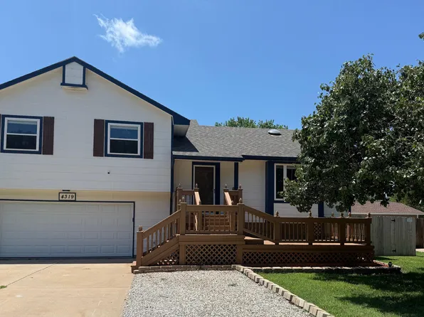 4319 N Edgemoor Dr, Wichita, KS 67220