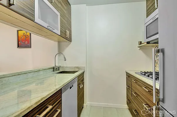 Sold by City Connections Realty | media 36