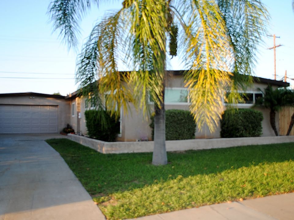 1st image of 886 Valley Village Dr