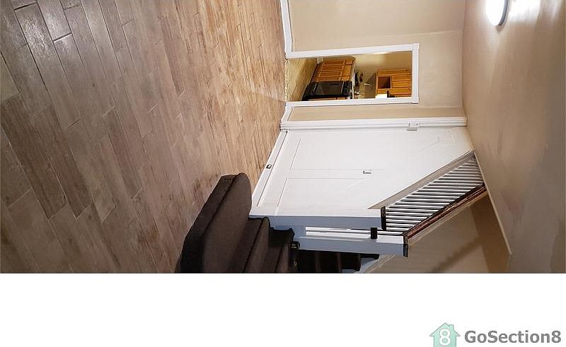 2nd image of 248 N Salford St