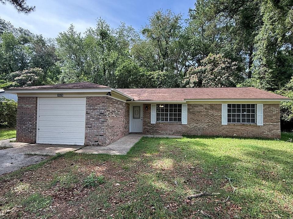 1st image of 3529 Wood Hill Dr