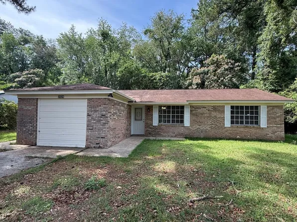 3529 Wood Hill Dr, Tallahassee, FL 32303