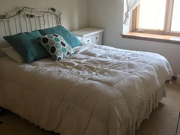 37742 Amber Dr #1, Farmington Hills, MI 48331