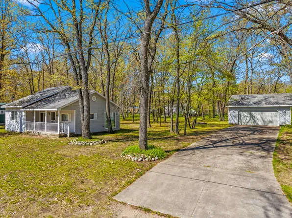 6168 Honey Ln, Johannesburg, MI 49751