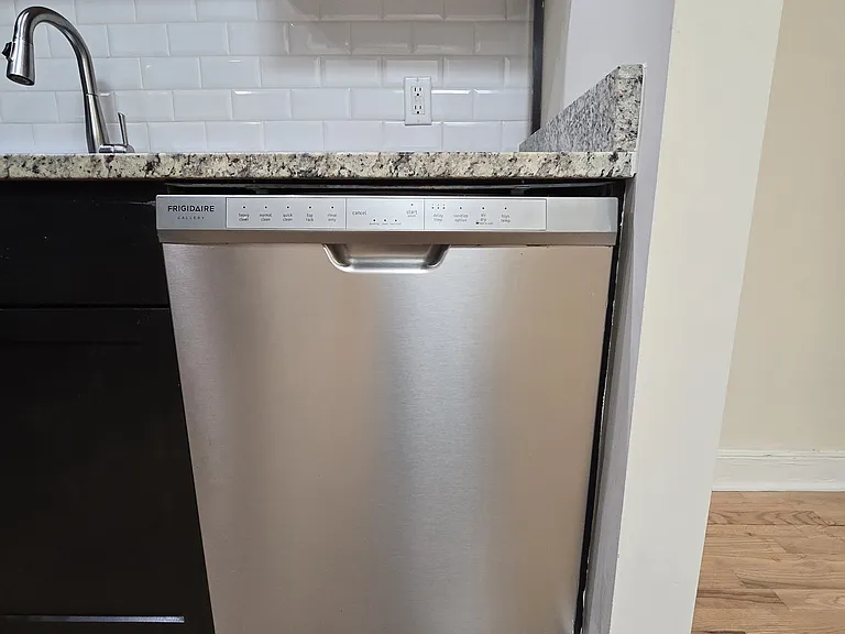 503 E Main St #204 — Photo 8