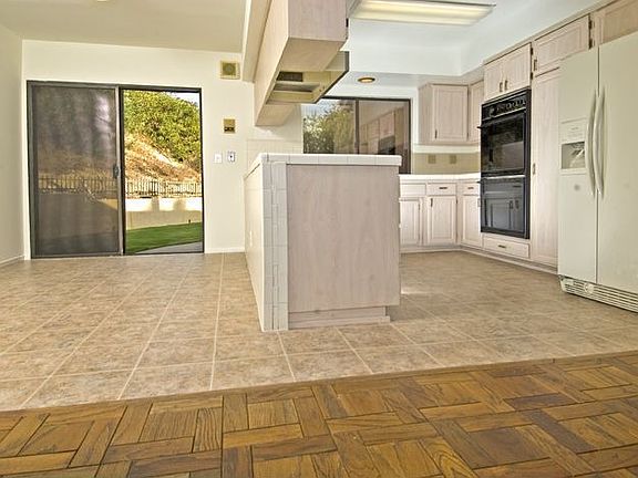 4th image of 1735 Linda Vista Ave