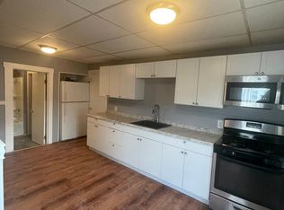 34 W 3rd St APT 2, Lowell, MA 01850