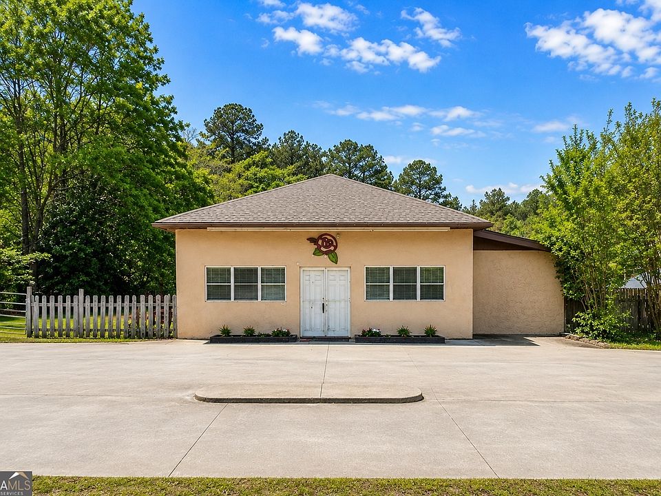 1st image of 3813 Stonewall Tell Rd