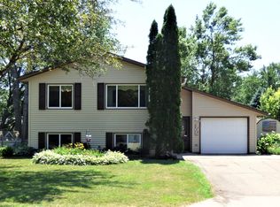 305 9th Ave NW, Waseca, MN 56093