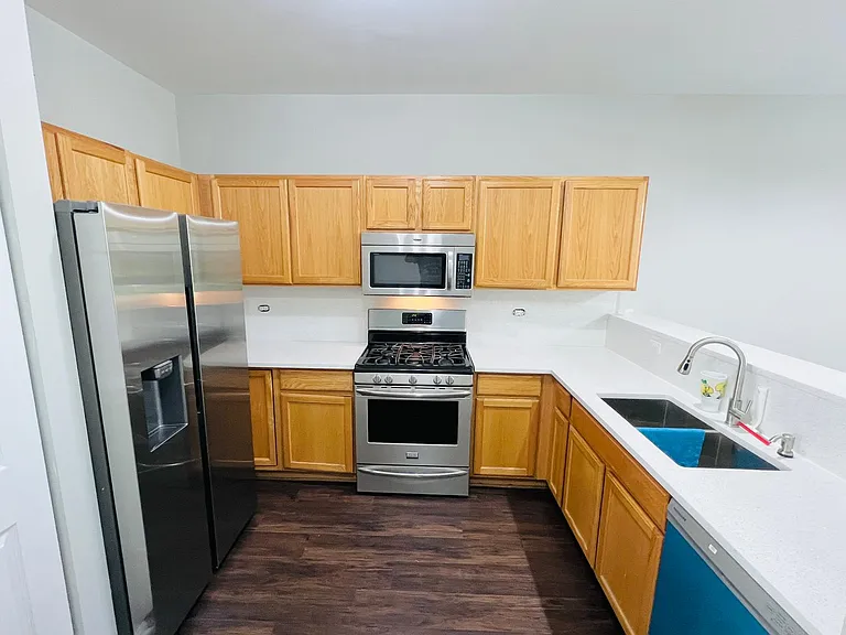 3104 Falling Waters Ln — Photo 3