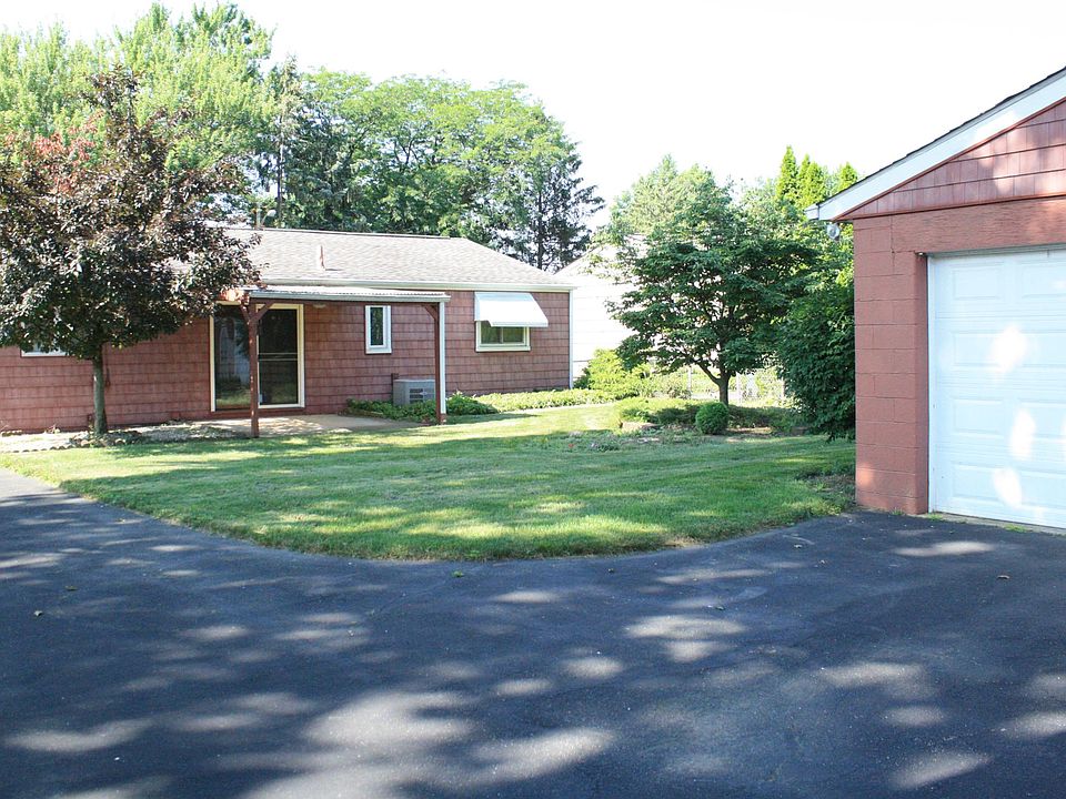 2nd image of 3066 Janwood Dr