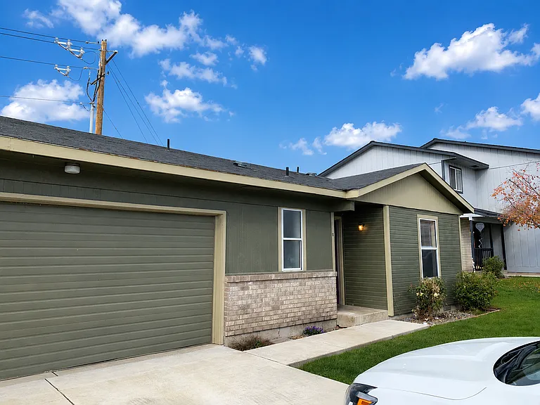 3408 Vincenta Way — Photo 12