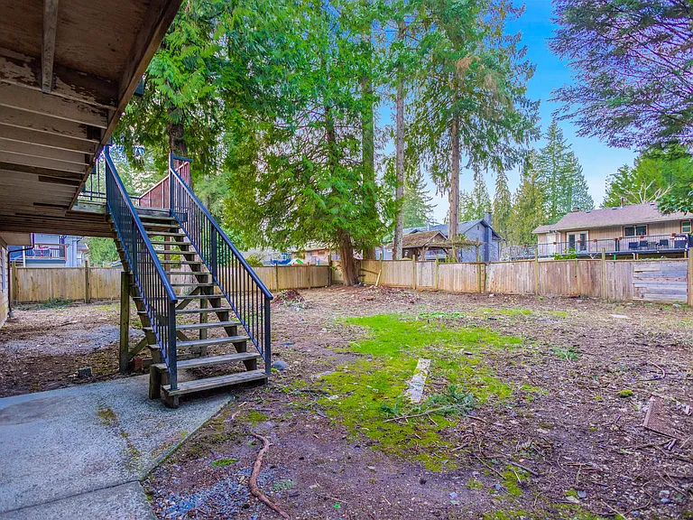 2555 Tuohey Ave — Photo 15
