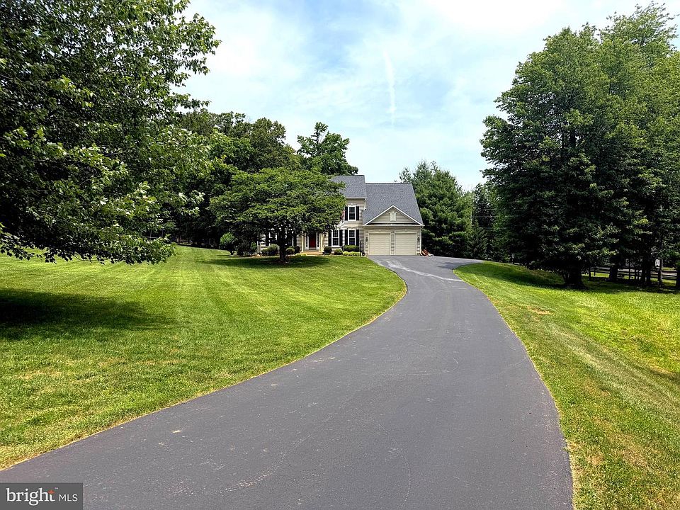 1st image of 7103 New Kensington Ct