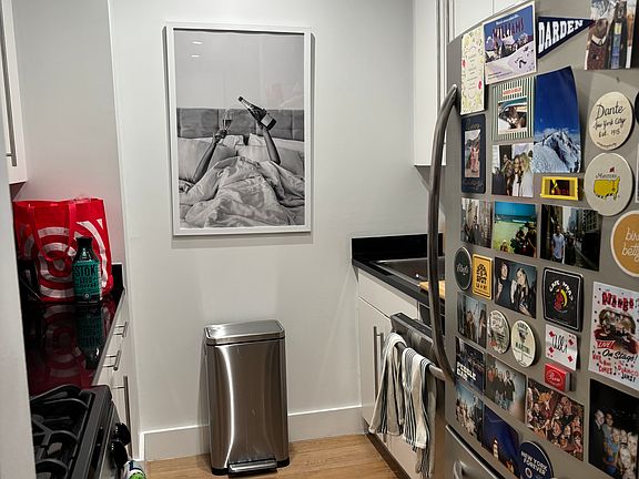 5th image of 348 W 38th St #1118