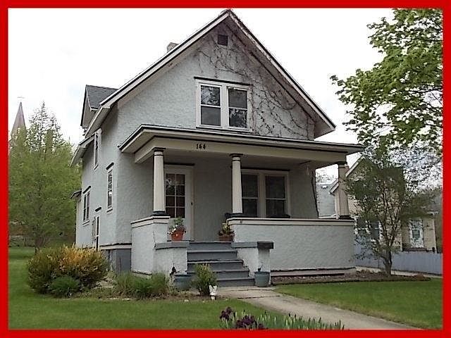 1st image of 144 W Oak St