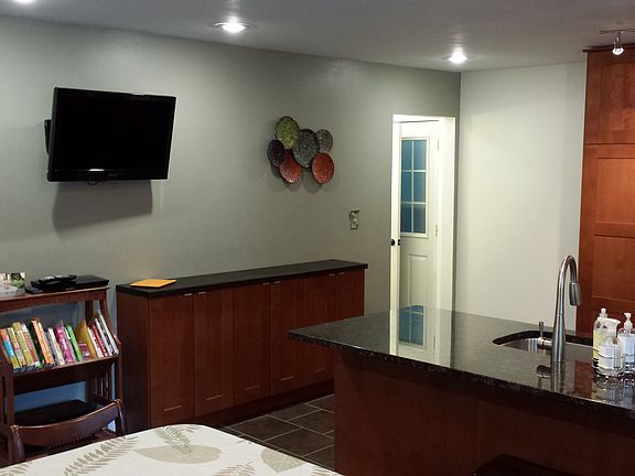 Extra cabinets and counters