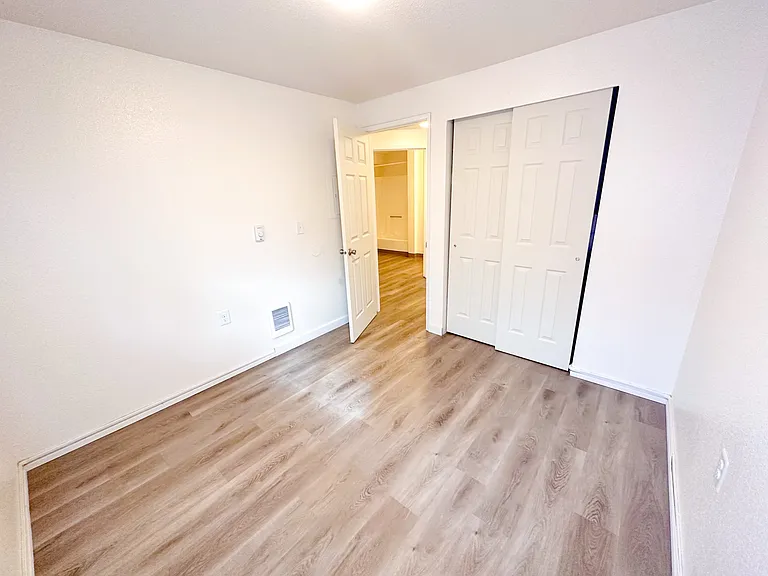 Rivers Landing Apartments — Photo 72