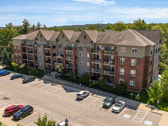 2nd image of 43 Ferndale Dr S Unit 302