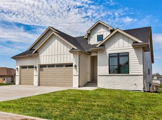 205 Centennial Dr, Huxley, IA 50124