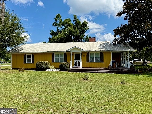 1st image of 301 E Willow Lake Dr