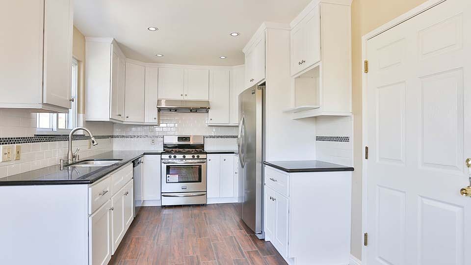 1st image of 1931 S Bradshawe Ave