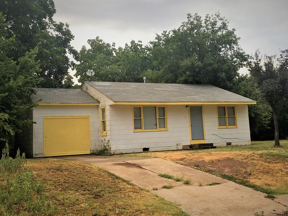 1st image of 806 E Cedar Ave