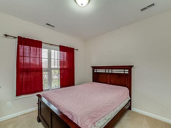4th image of 3272 Sweet Clover Ln