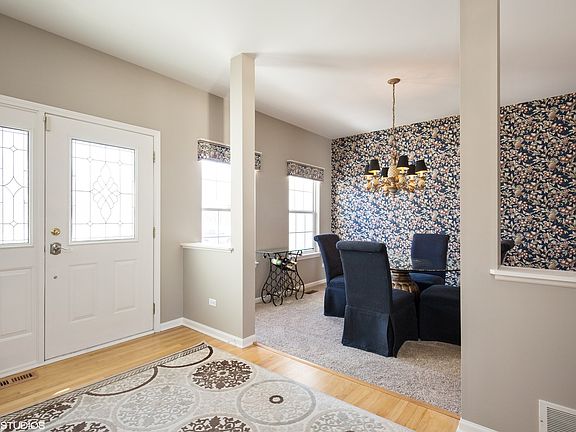 4th image of 6005 Sanders Ct