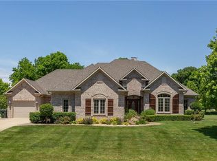 7218 W Fox View Trl, New Palestine, IN 46163