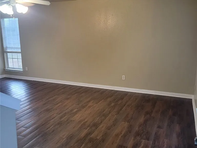 4121 McFarland Dr — Photo 2