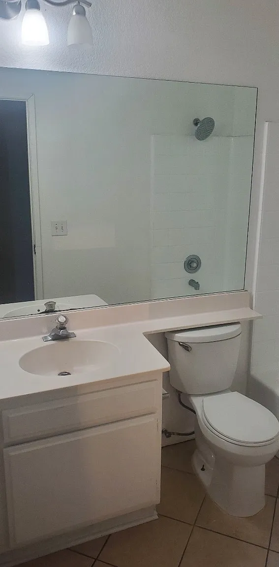 3 bed, 1226 sqft, $2,700 — Photo 3