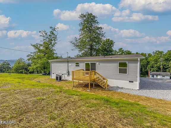 5th image of 1826 Loop Rd