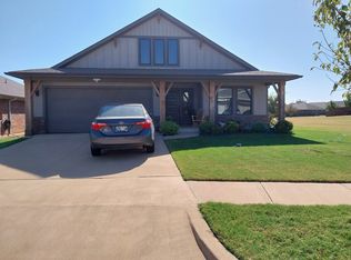 18641 Vivo Dr, Edmond, OK 73012