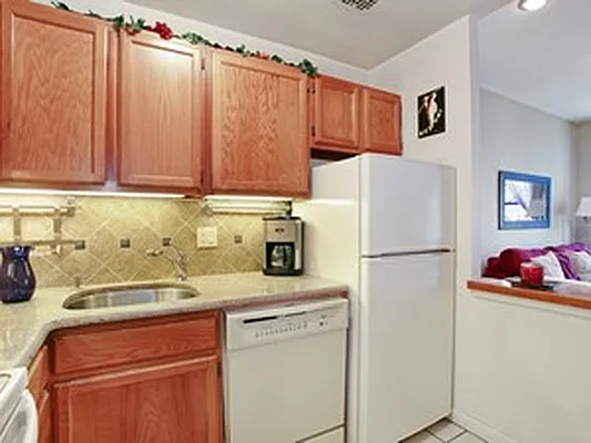 Sold by Corcoran | media 32