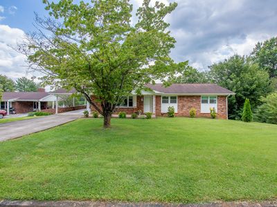 211 Haynes Dr, Johnson City, TN, 37604