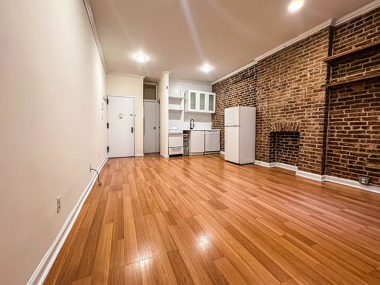 71 Pineapple St #1A — Photo 3